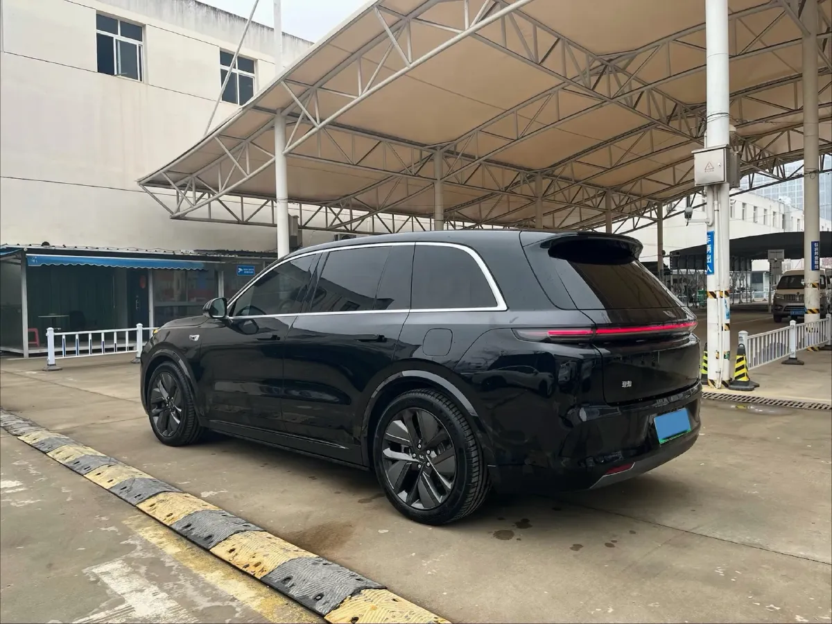 2024 Toyota Granvia 2.5L 189HP L4 E-CVT Hybrid,autocango,china used car exporter,china ev exporter,chinese used car exporter,chinese used ev exporter