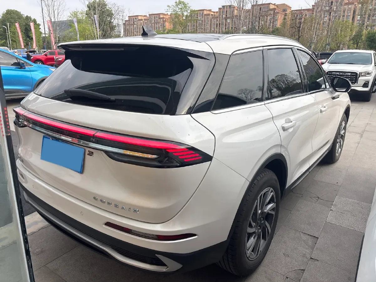 2023 Lincoln Corsair 2.0T 261HP L4 8AT,autocango,china used car exporter,china ev exporter,chinese used car exporter,chinese used ev exporter