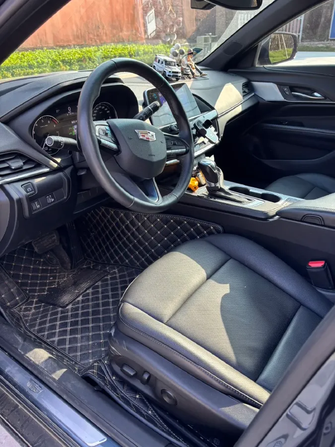 2021 Cadillac CT4 2.0T 237HP L4 8AT,autocango,china used car exporter,china ev exporter,chinese used car exporter,chinese used ev exporter