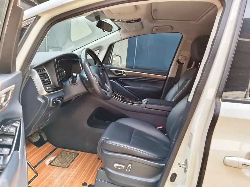 2021 GAC Trumpchi M8 2.0T 252HP L4 8AT,autocango,china used car exporter,china ev exporter,chinese used car exporter,chinese used ev exporter