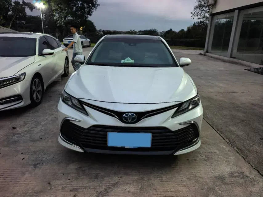 2023 Toyota Camry 2.5L 178HP L4 E-CVT Hybrid,autocango,china used car exporter,china ev exporter,chinese used car exporter,chinese used ev exporter
