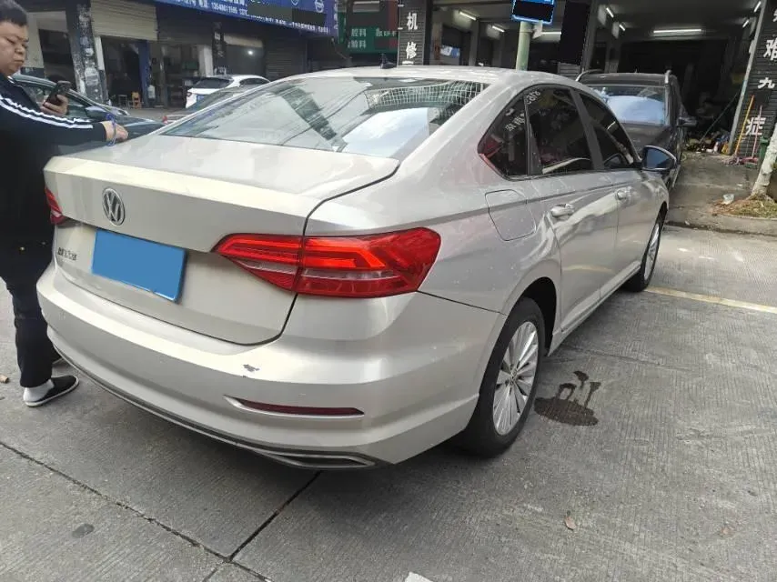 2018 Skoda Karoq 1.4T 150HP L4 7DCT,autocango,china used car exporter,china ev exporter,chinese used car exporter,chinese used ev exporter