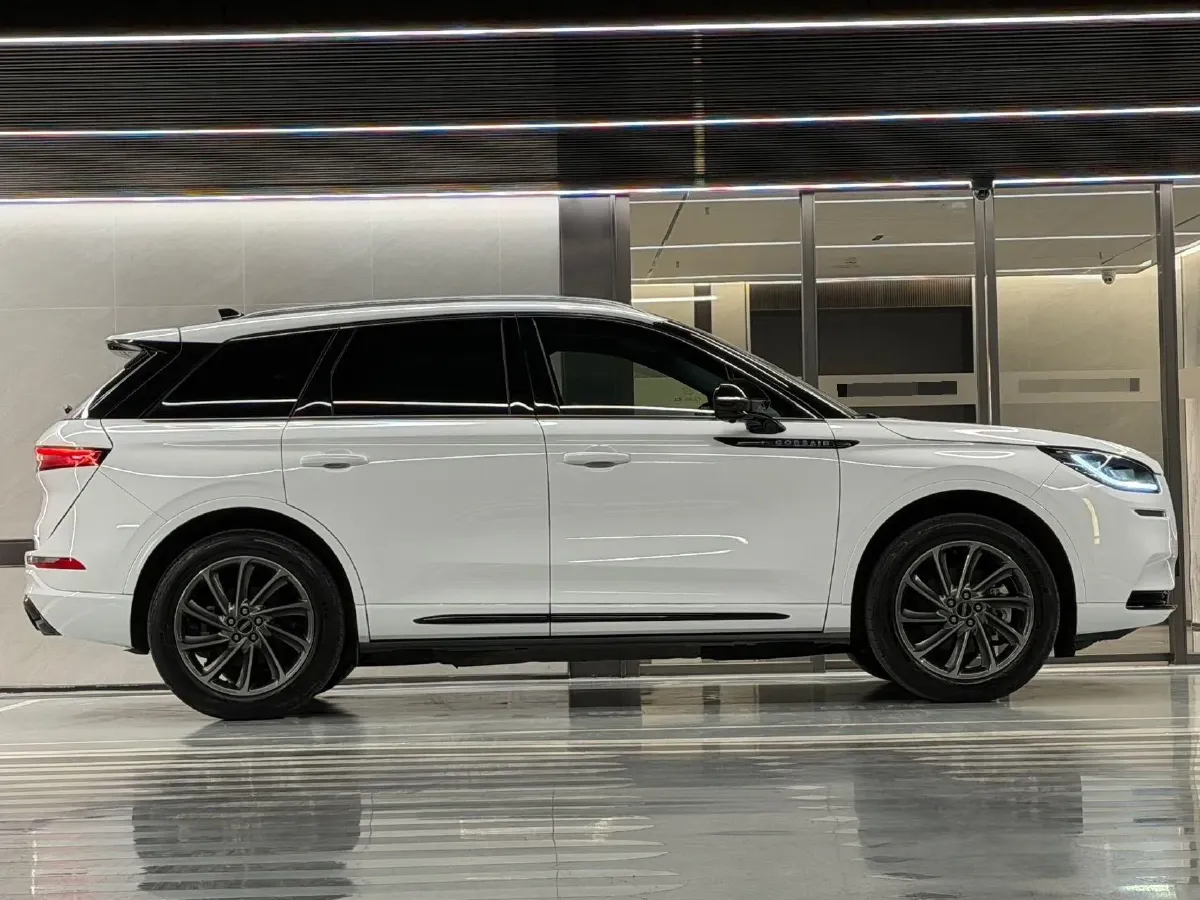 2021 Lincoln Corsair 1.5T 167HP L3 E-CVT PHEV 15.12KWH,autocango,china used car exporter,china ev exporter,chinese used car exporter,chinese used ev exporter