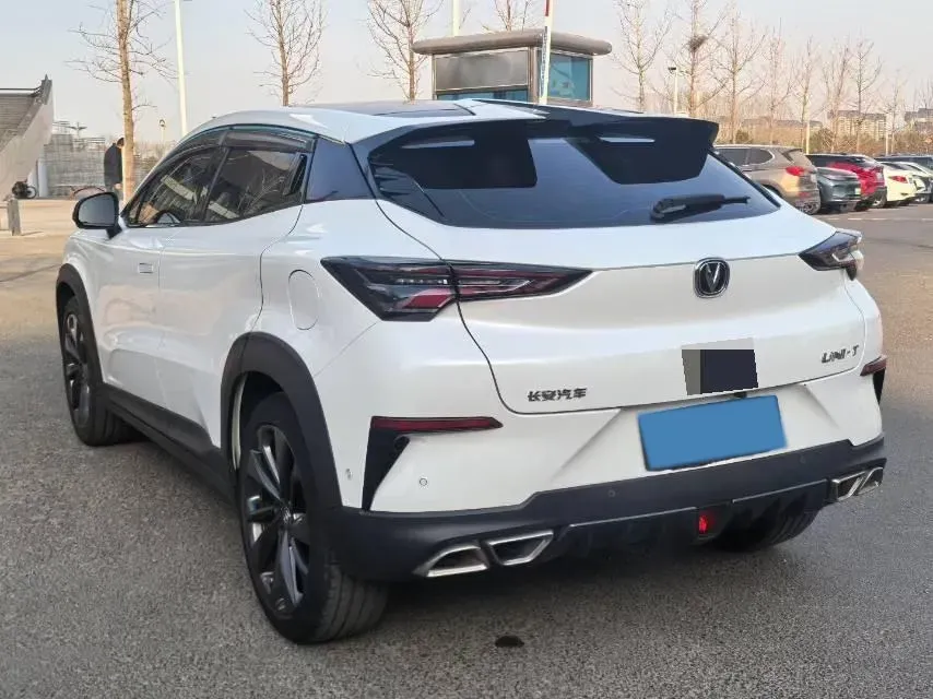 2021 ChangAn UNI-T 1.5T 180HP L4 7DCT,autocango,china used car exporter,china ev exporter,chinese used car exporter,chinese used ev exporter