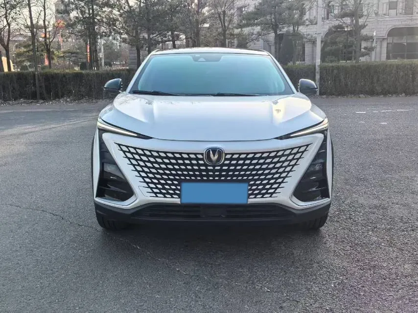 2021 ChangAn UNI-T 1.5T 180HP L4 7DCT,autocango,china used car exporter,china ev exporter,chinese used car exporter,chinese used ev exporter