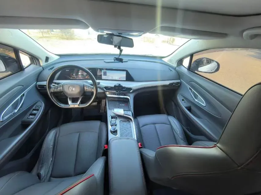 2021 ChangAn UNI-T 1.5T 180HP L4 7DCT,autocango,china used car exporter,china ev exporter,chinese used car exporter,chinese used ev exporter