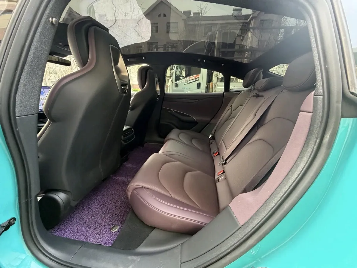 2024 MI SU7 BEV 73.6KWH,autocango,china used car exporter,china ev exporter,chinese used car exporter,chinese used ev exporter