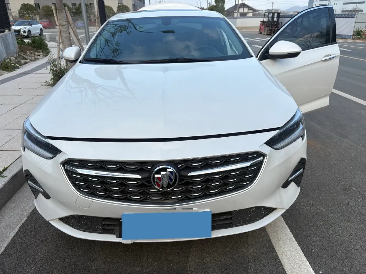 2022 Buick Regal 2.0T 237HP L4 9AT,autocango,china used car exporter,china ev exporter,chinese used car exporter,chinese used ev exporter