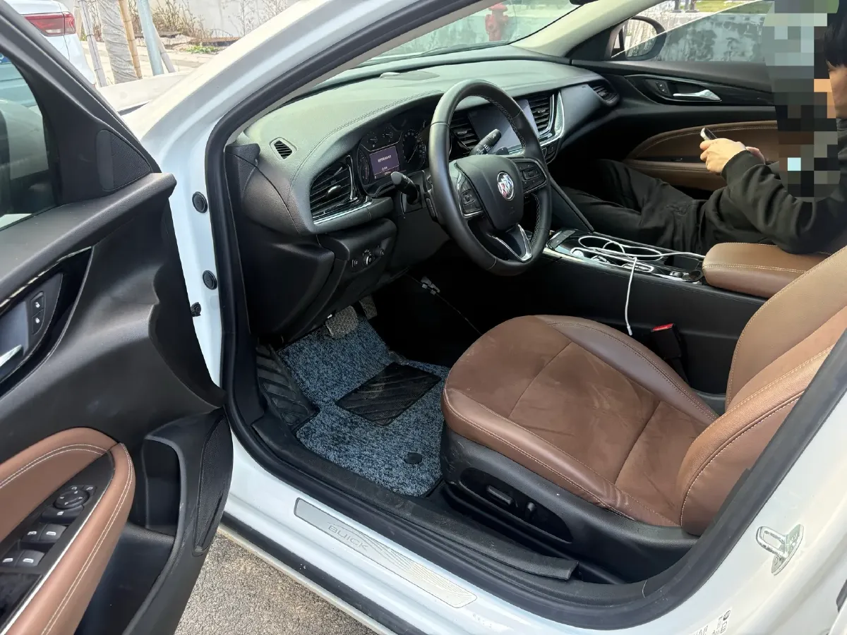 2022 Buick Regal 2.0T 237HP L4 9AT,autocango,china used car exporter,china ev exporter,chinese used car exporter,chinese used ev exporter