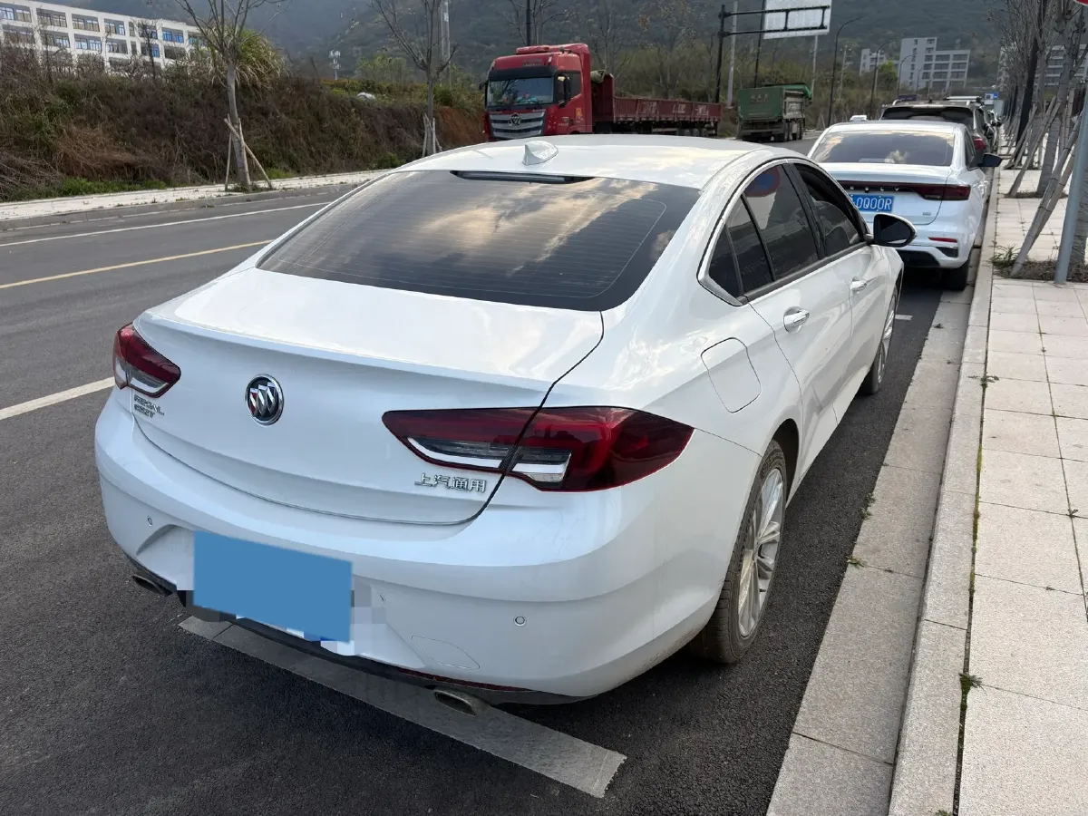 2022 Buick Regal 2.0T 237HP L4 9AT,autocango,china used car exporter,china ev exporter,chinese used car exporter,chinese used ev exporter