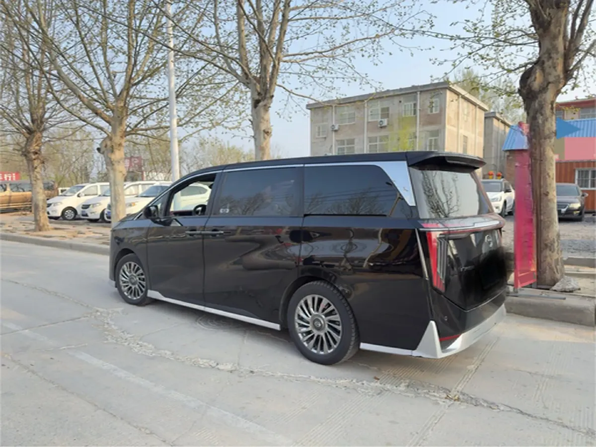 2023 GAC Trumpchi M8 2.0T 252HP L4 8AT,autocango,china used car exporter,china ev exporter,chinese used car exporter,chinese used ev exporter