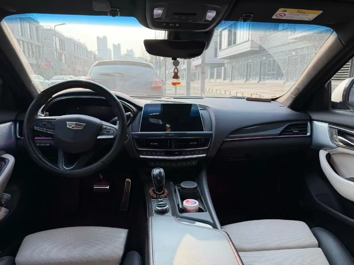 2023 Cadillac CT5 2.0T 237HP L4 10AT,autocango,china used car exporter,china ev exporter,chinese used car exporter,chinese used ev exporter