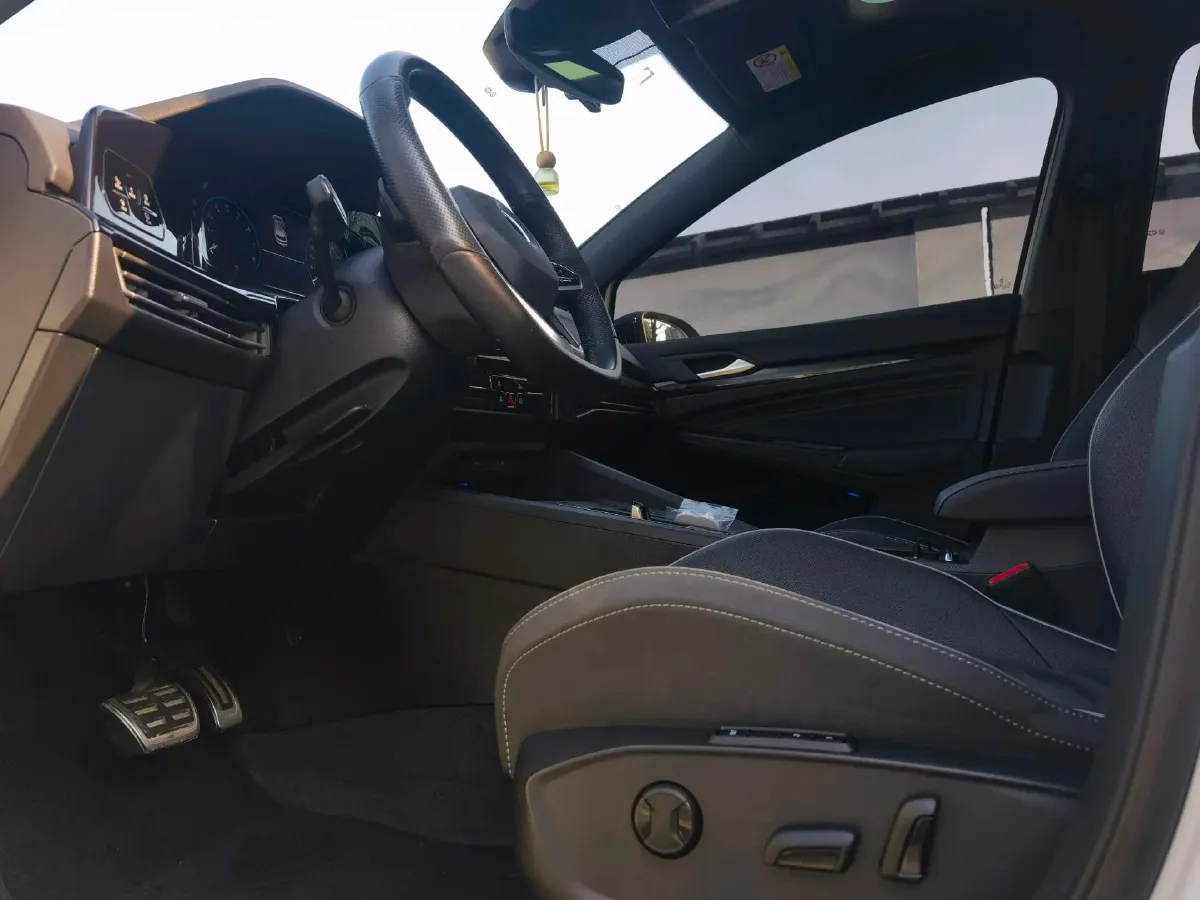 2021 Volkswagen Golf 1.4T 150HP L4 7DCT,autocango,china used car exporter,china ev exporter,chinese used car exporter,chinese used ev exporter