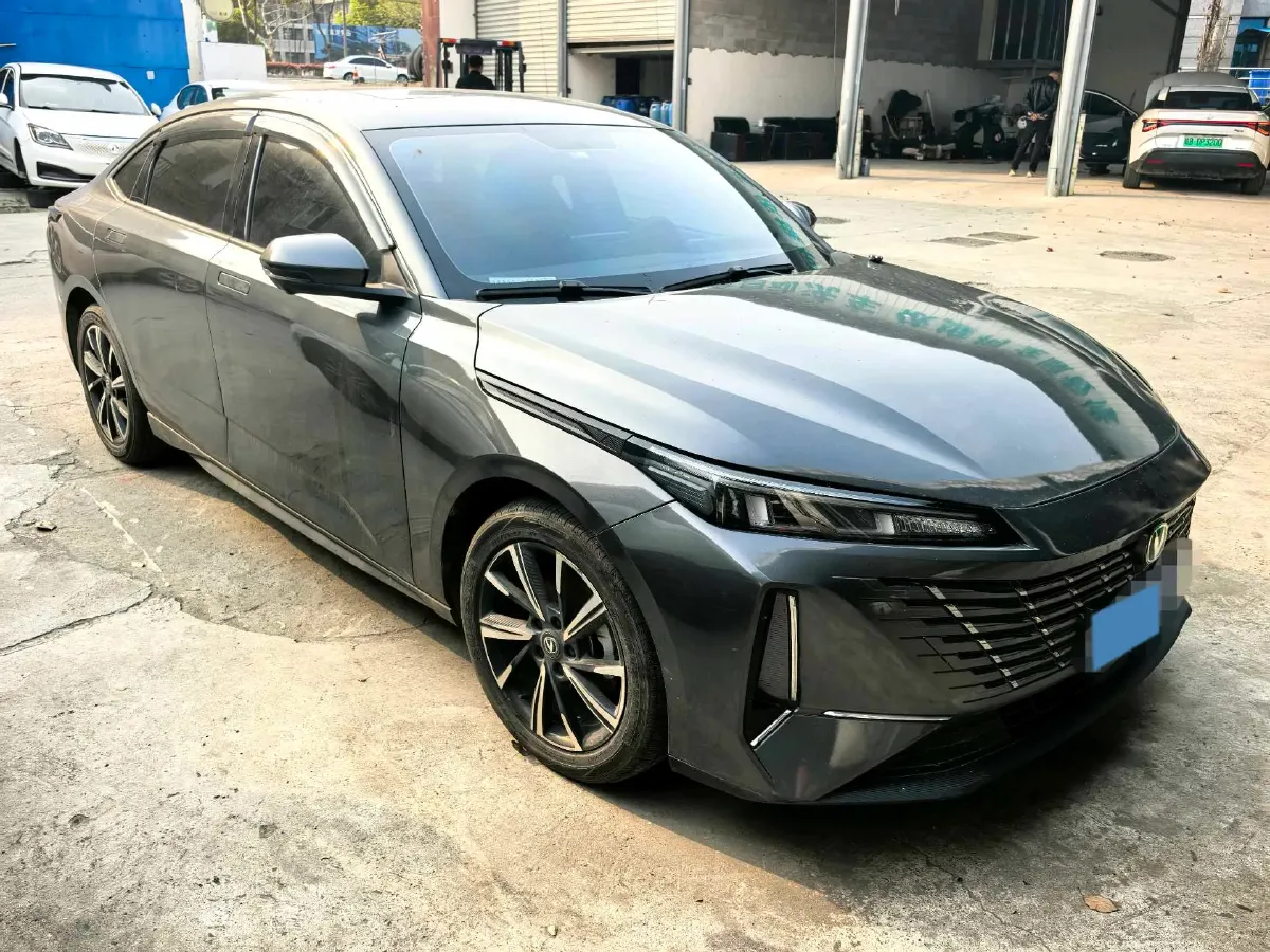 2024 ChangAn Eado 1.5T 170HP L4 7DCT,autocango,china used car exporter,china ev exporter,chinese used car exporter,chinese used ev exporter