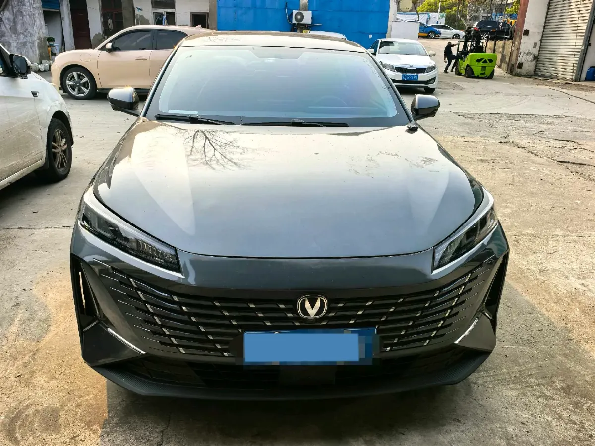 2024 ChangAn Eado 1.5T 170HP L4 7DCT,autocango,china used car exporter,china ev exporter,chinese used car exporter,chinese used ev exporter