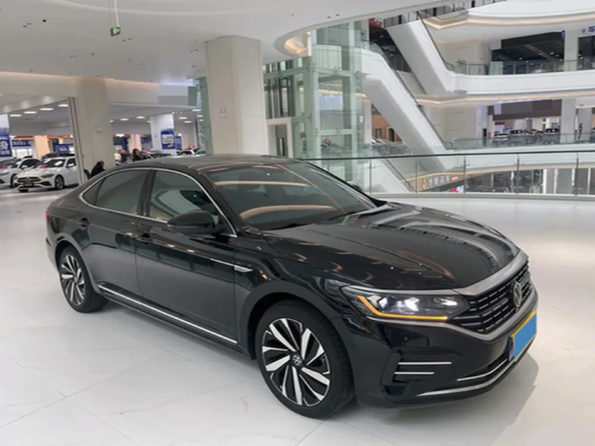 2023 Volkswagen Passat 2.0T 186HP L4 7DCT,autocango,china used car exporter,china ev exporter,chinese used car exporter,chinese used ev exporter