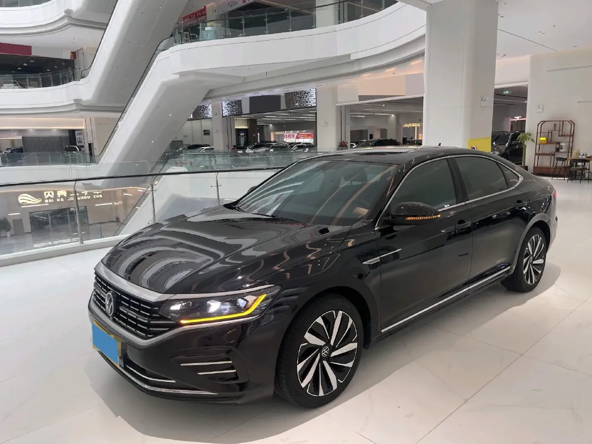 2023 Volkswagen Passat 2.0T 186HP L4 7DCT,autocango,china used car exporter,china ev exporter,chinese used car exporter,chinese used ev exporter
