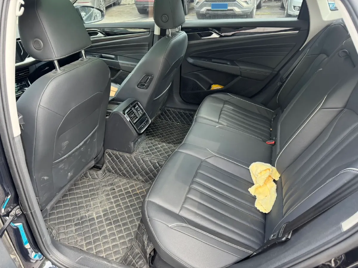 2023 Volkswagen Passat 2.0T 186HP L4 7DCT,autocango,china used car exporter,china ev exporter,chinese used car exporter,chinese used ev exporter