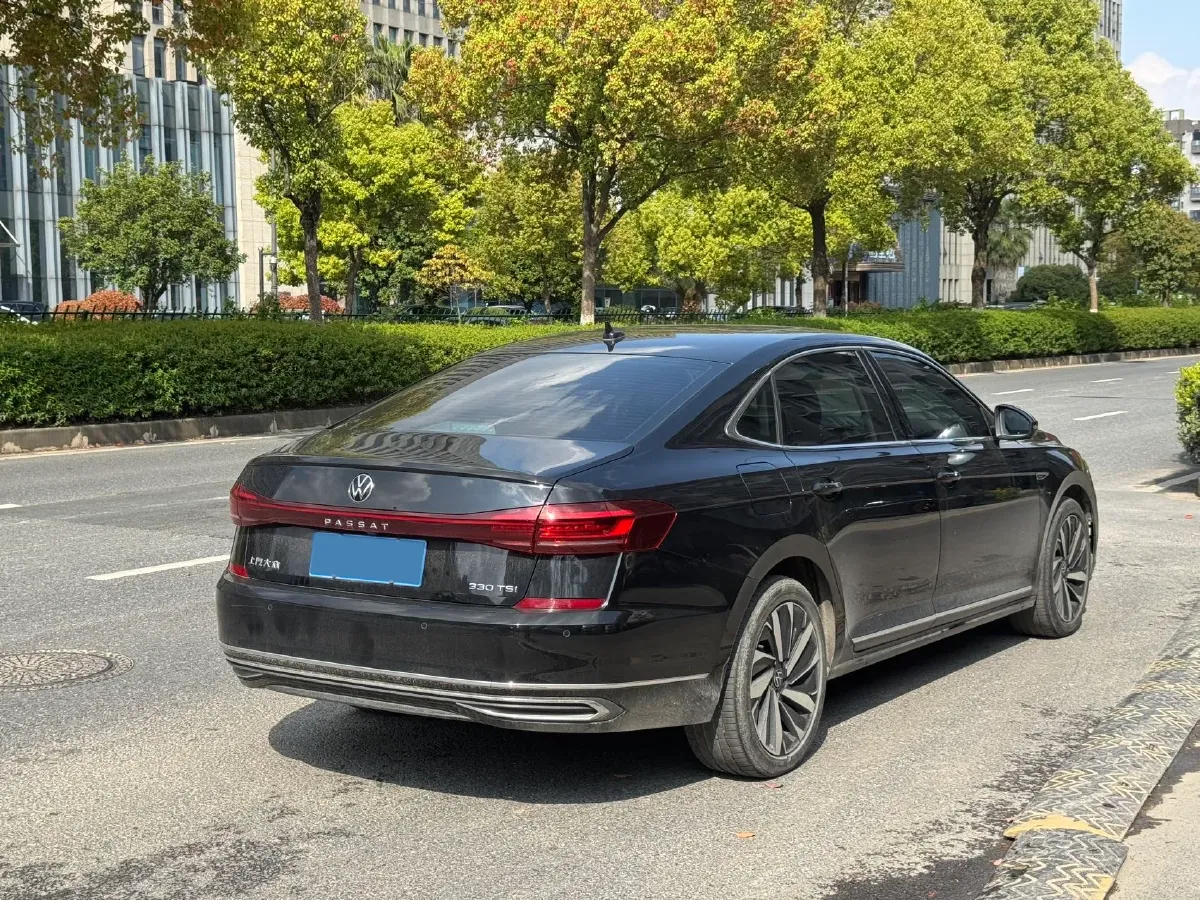 2023 Volkswagen Passat 2.0T 186HP L4 7DCT,autocango,china used car exporter,china ev exporter,chinese used car exporter,chinese used ev exporter