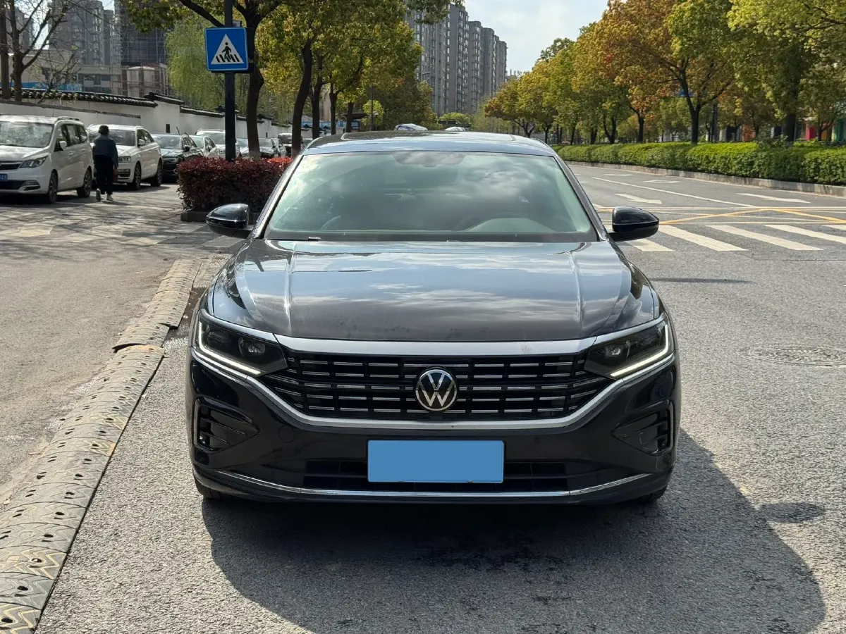 2023 Volkswagen Passat 2.0T 186HP L4 7DCT,autocango,china used car exporter,china ev exporter,chinese used car exporter,chinese used ev exporter