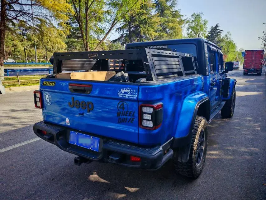 2023 Jeep Gladiator 3.6L 284HP V6 8AT,autocango,china used car exporter,china ev exporter,chinese used car exporter,chinese used ev exporter