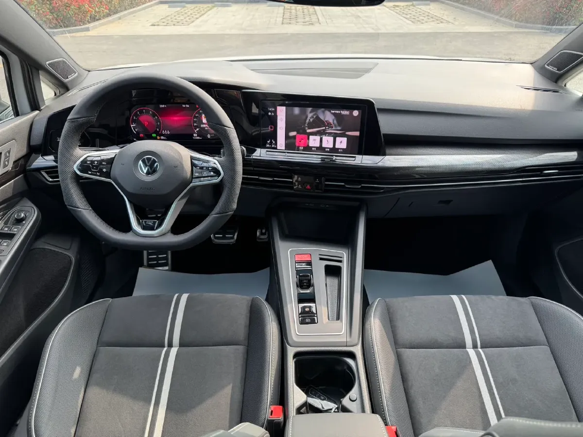 2021 Volkswagen Golf 1.4T 150HP L4 7DCT,autocango,china used car exporter,china ev exporter,chinese used car exporter,chinese used ev exporter