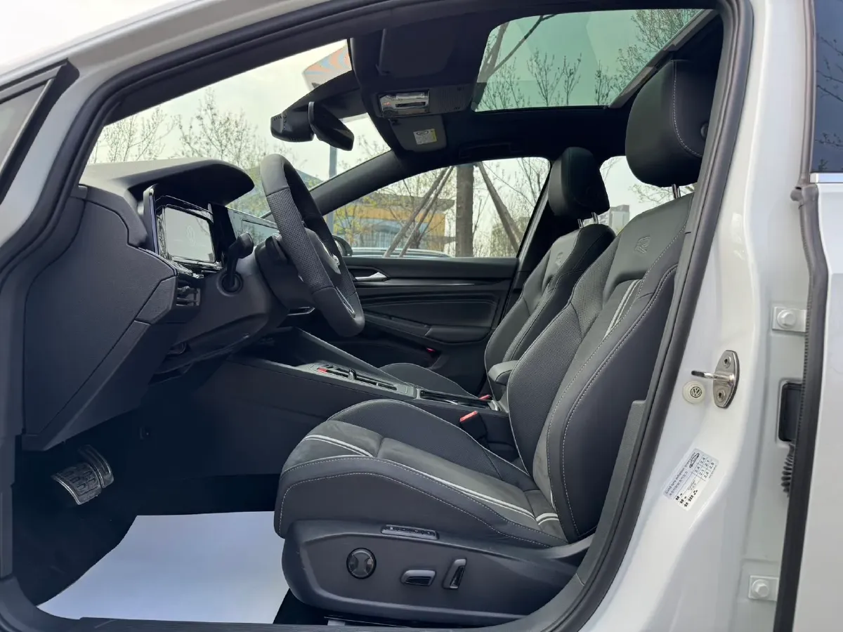 2021 Volkswagen Golf 1.4T 150HP L4 7DCT,autocango,china used car exporter,china ev exporter,chinese used car exporter,chinese used ev exporter