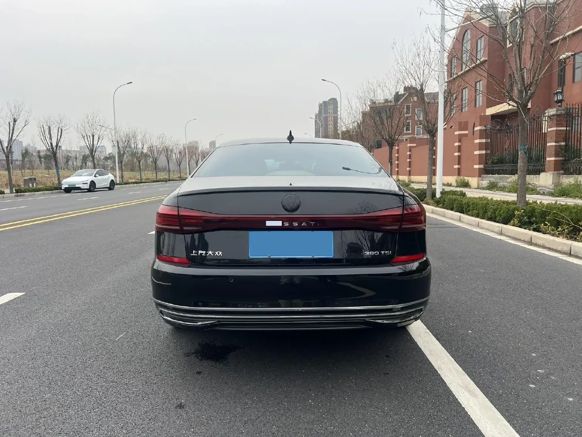 2024 Volkswagen Passat 2.0T 220HP L4 7DCT,autocango,china used car exporter,china ev exporter,chinese used car exporter,chinese used ev exporter