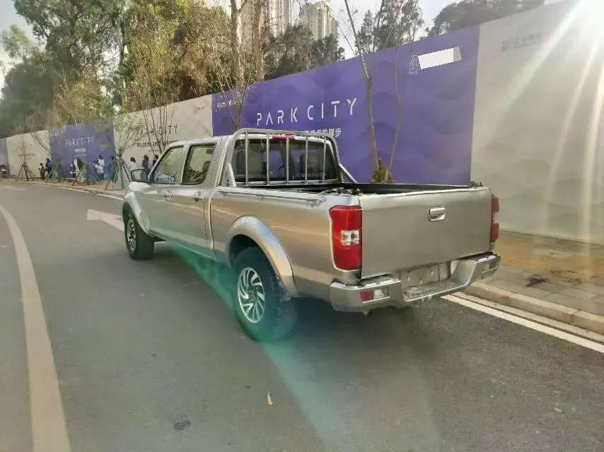 2018 Dongfeng RuiQi 2.5T 140HP L4 6MT,autocango,china used car exporter,china ev exporter,chinese used car exporter,chinese used ev exporter