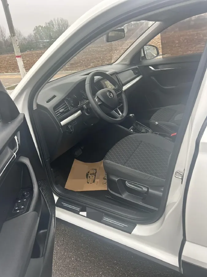 2020 Skoda Kamiq 1.5L 112HP L4 6AT,autocango,china used car exporter,china ev exporter,chinese used car exporter,chinese used ev exporter