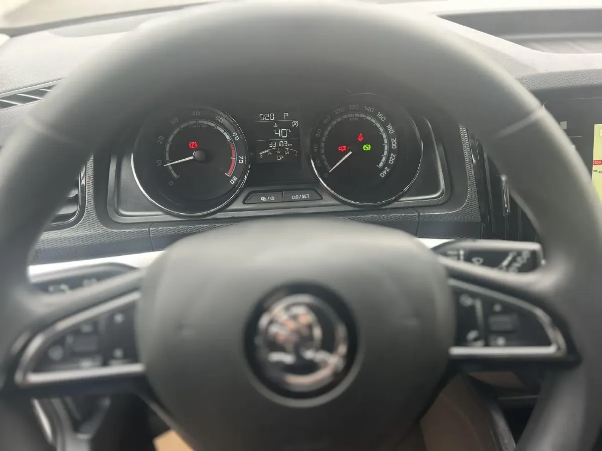 2020 Skoda Kamiq 1.5L 112HP L4 6AT,autocango,china used car exporter,china ev exporter,chinese used car exporter,chinese used ev exporter