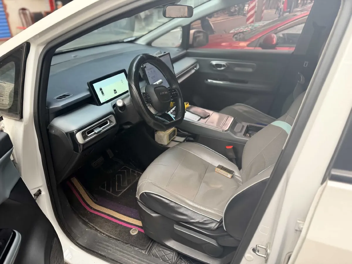 2024 Leapmotor C11 1.5L 95HP L4 REEV 43.74KWH,autocango,china used car exporter,china ev exporter,chinese used car exporter,chinese used ev exporter