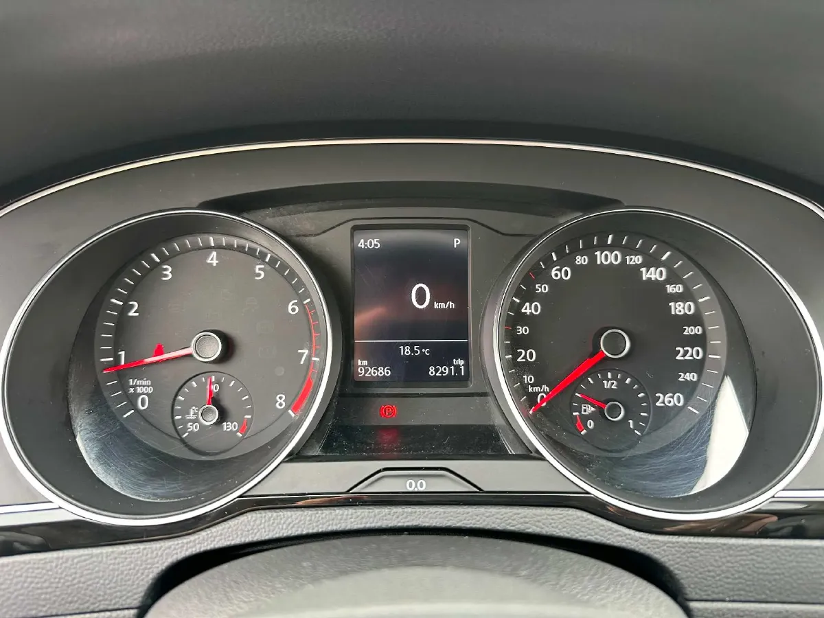 2020 Volkswagen Magotan 2.0T 186HP L4 7DCT,autocango,china used car exporter,china ev exporter,chinese used car exporter,chinese used ev exporter