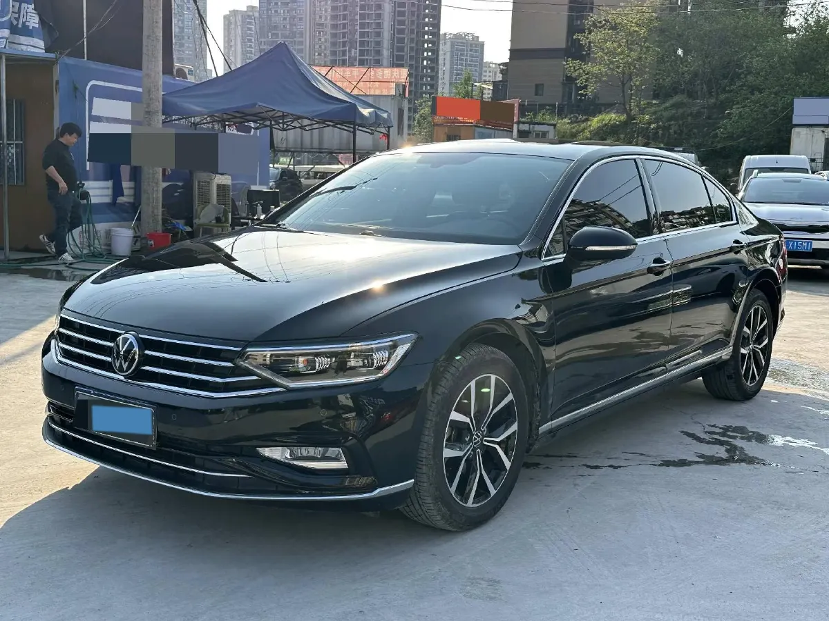 2020 Volkswagen Magotan 2.0T 186HP L4 7DCT,autocango,china used car exporter,china ev exporter,chinese used car exporter,chinese used ev exporter