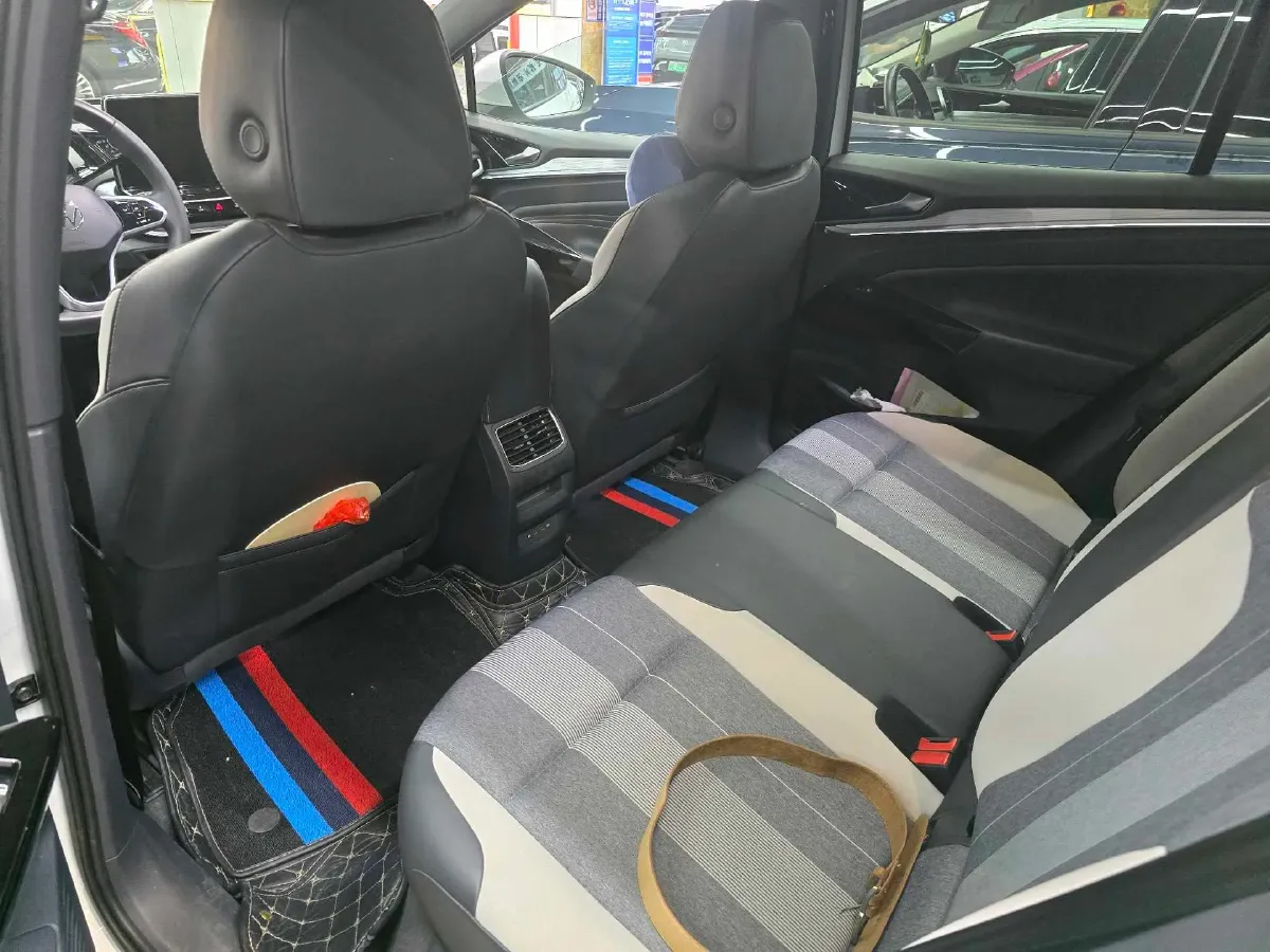 2022 Volkswagen ID.4 Crozz BEV 84.8KWH,autocango,china used car exporter,china ev exporter,chinese used car exporter,chinese used ev exporter