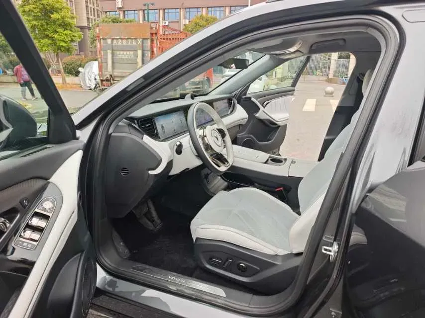 2025 Voyah FREE 1.5T 150HP L4 REEV 43KWH,autocango,china used car exporter,china ev exporter,chinese used car exporter,chinese used ev exporter