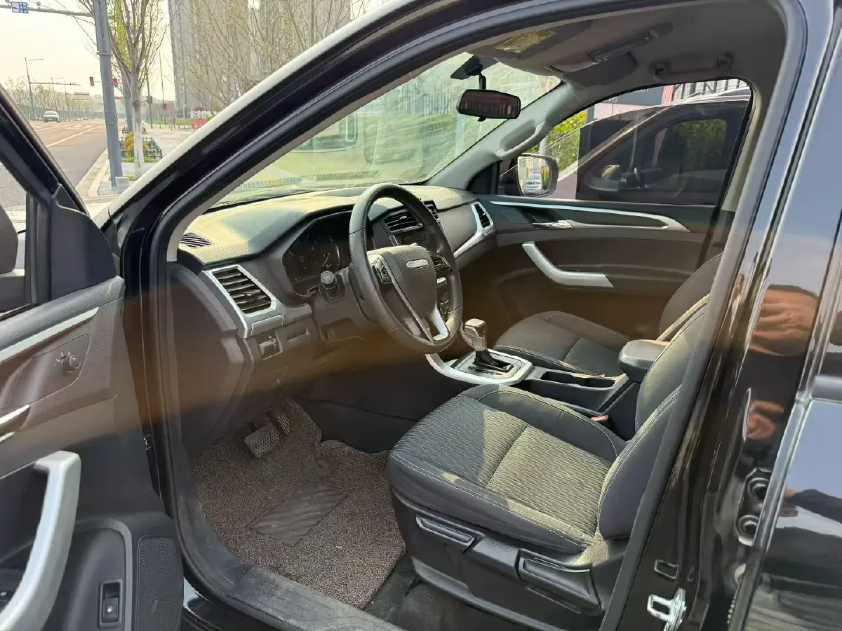 2021 MAXUS T70 2.0T 163HP L4 6AT,autocango,china used car exporter,china ev exporter,chinese used car exporter,chinese used ev exporter