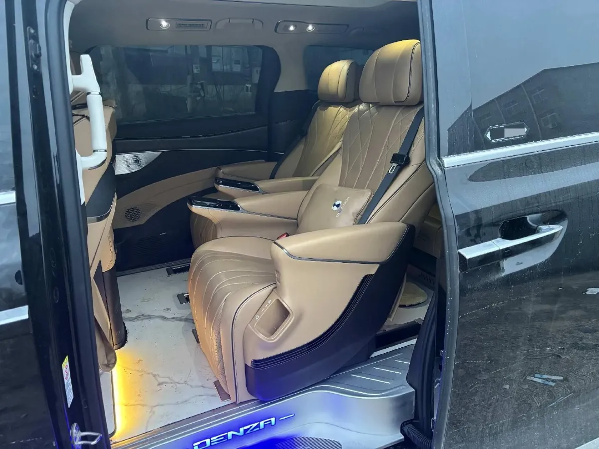 2024 Denza D9 1.5T 139HP L4 E-CVT PHEV 40KWH,autocango,china used car exporter,china ev exporter,chinese used car exporter,chinese used ev exporter