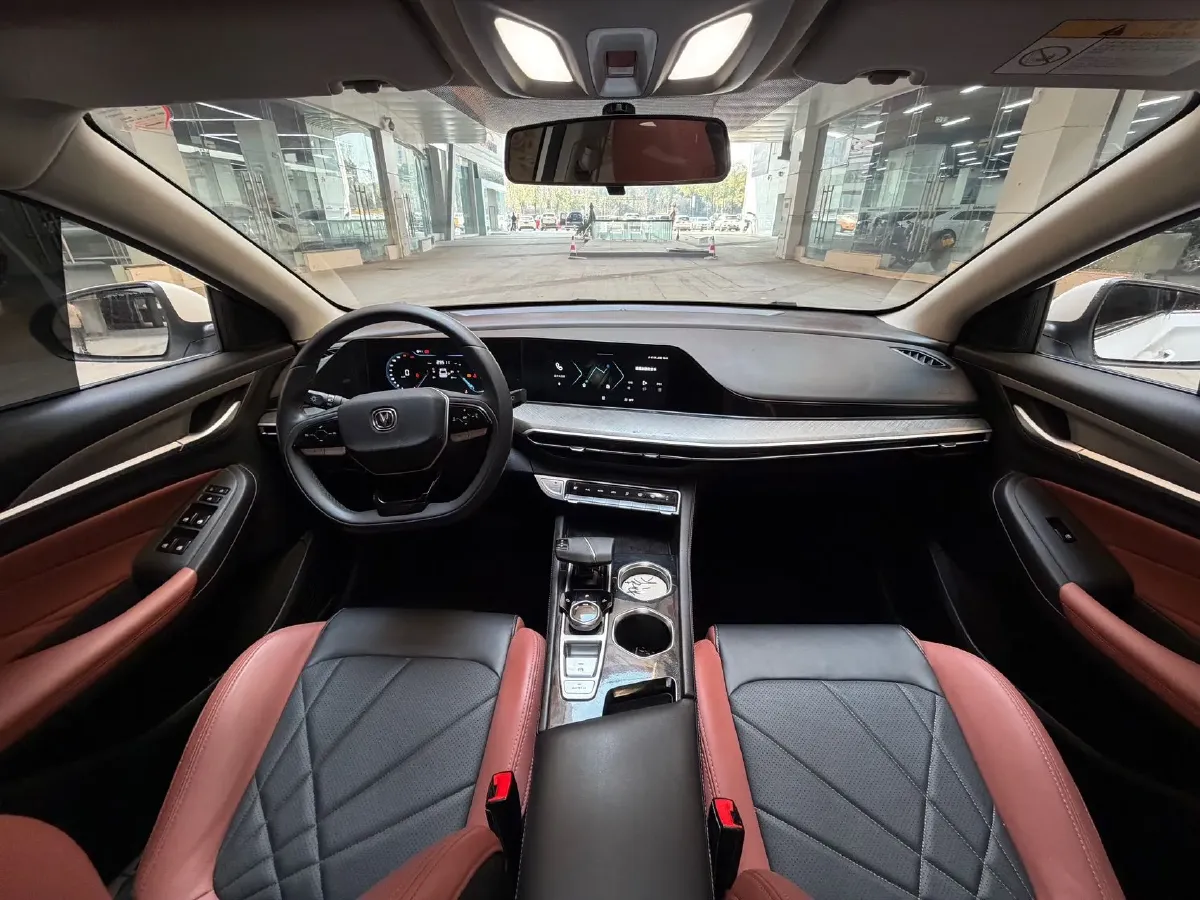 2023 ChangAn Eado 1.4T 160HP L4 7DCT,autocango,china used car exporter,china ev exporter,chinese used car exporter,chinese used ev exporter