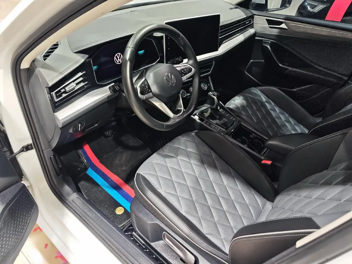 2023 Volkswagen Sagitar 1.5T 160HP L4 7DCT,autocango,china used car exporter,china ev exporter,chinese used car exporter,chinese used ev exporter