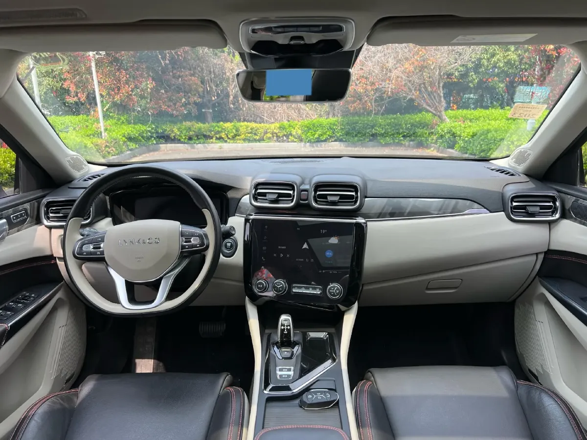 2018 Toyota C-HR 2.0L 171HP L4 CVT,autocango,china used car exporter,china ev exporter,chinese used car exporter,chinese used ev exporter