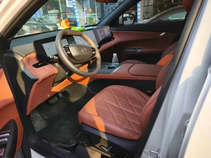 2025 ChangAn CS75 Plus 2.0T 233HP L4 8AT,autocango,china used car exporter,china ev exporter,chinese used car exporter,chinese used ev exporter