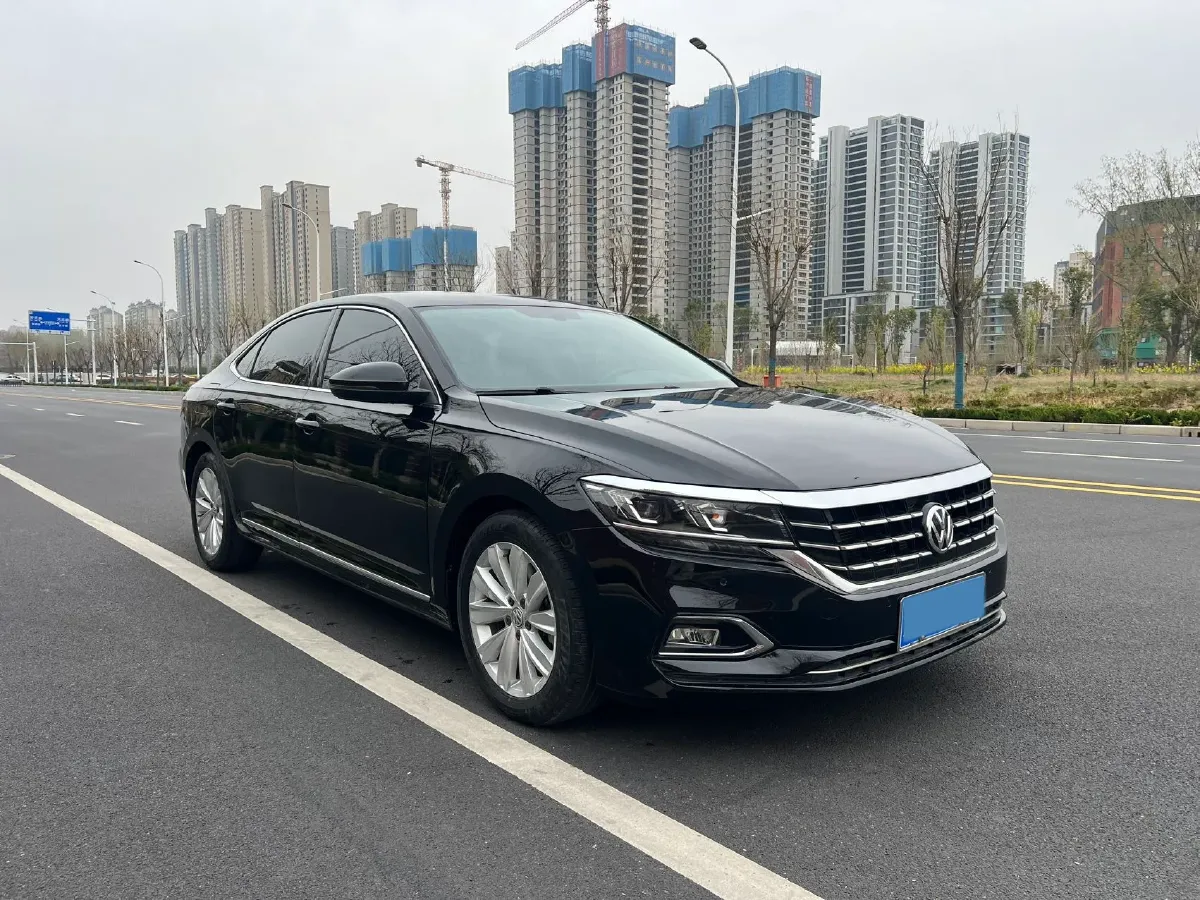 2020 Volkswagen Passat 2.0T 186HP L4 7DCT,autocango,china used car exporter,china ev exporter,chinese used car exporter,chinese used ev exporter