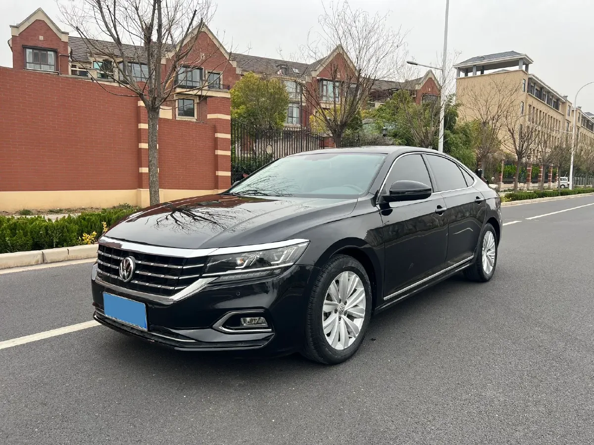 2020 Volkswagen Passat 2.0T 186HP L4 7DCT,autocango,china used car exporter,china ev exporter,chinese used car exporter,chinese used ev exporter