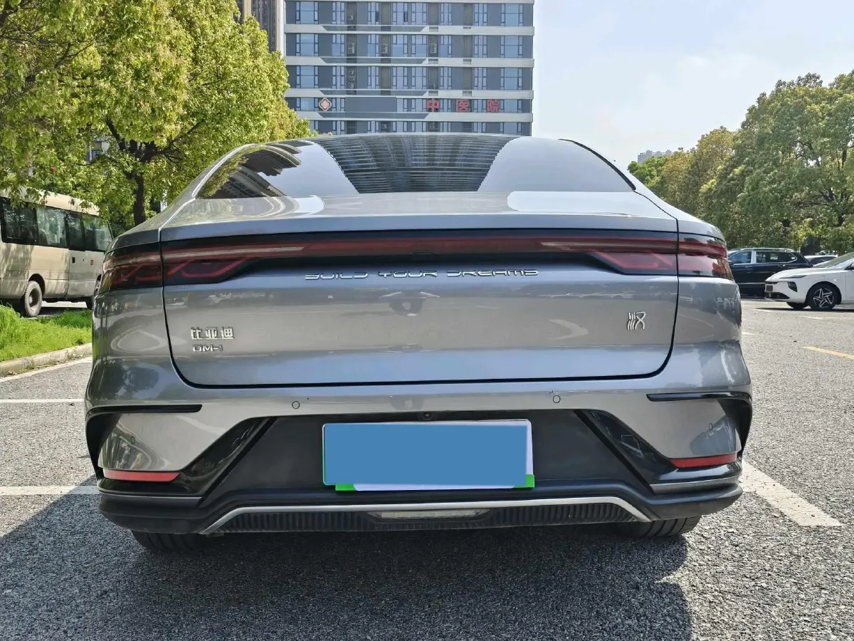 2022 Volkswagen Tiguan L 2.0T 186HP L4 7DCT,autocango,china used car exporter,china ev exporter,chinese used car exporter,chinese used ev exporter