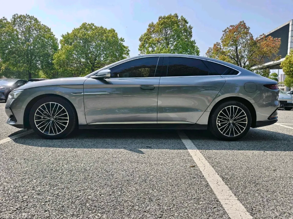 2022 Volkswagen Tiguan L 2.0T 186HP L4 7DCT,autocango,china used car exporter,china ev exporter,chinese used car exporter,chinese used ev exporter