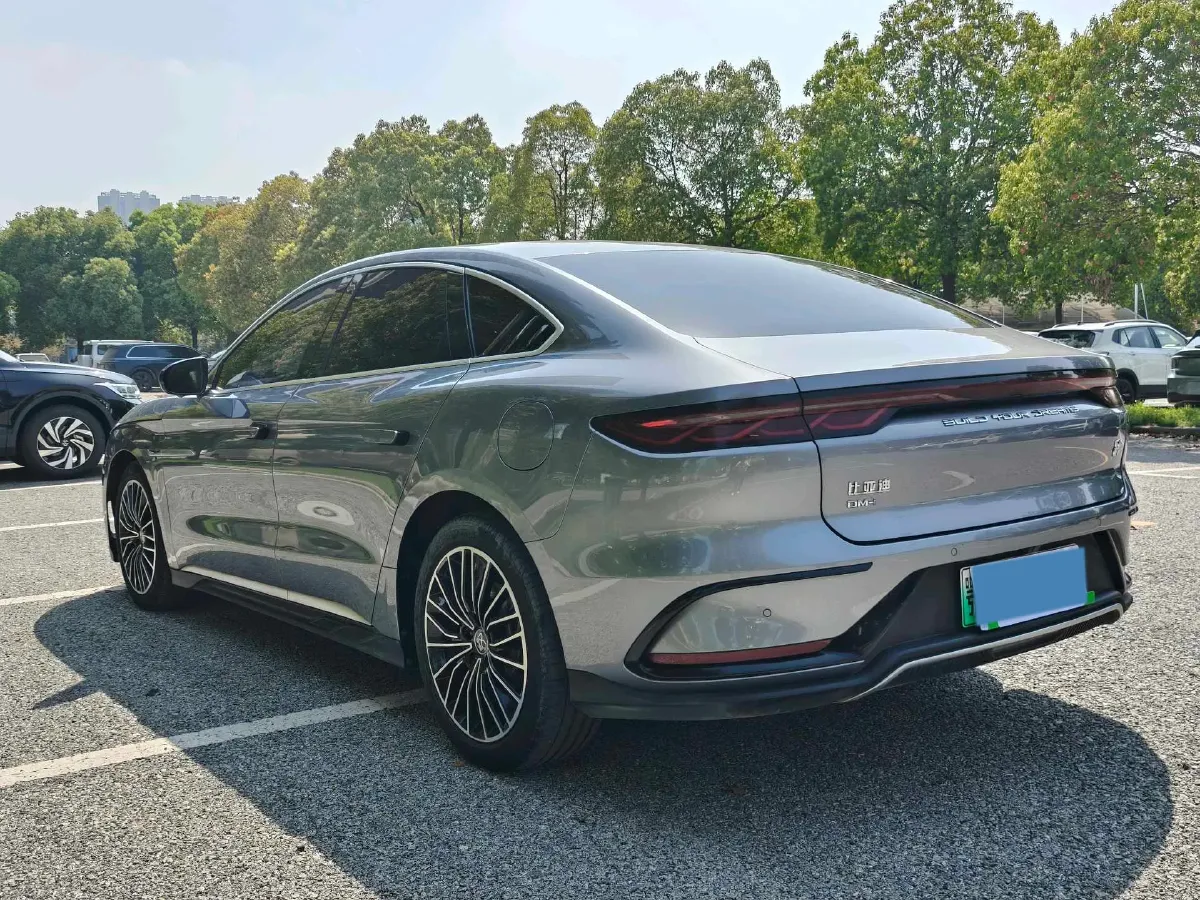 2022 Volkswagen Tiguan L 2.0T 186HP L4 7DCT,autocango,china used car exporter,china ev exporter,chinese used car exporter,chinese used ev exporter