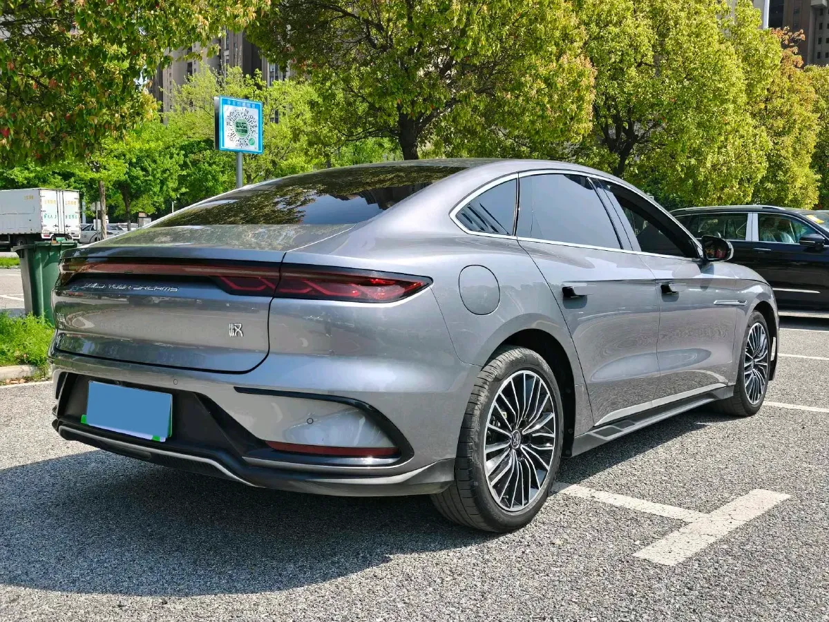 2022 Volkswagen Tiguan L 2.0T 186HP L4 7DCT,autocango,china used car exporter,china ev exporter,chinese used car exporter,chinese used ev exporter