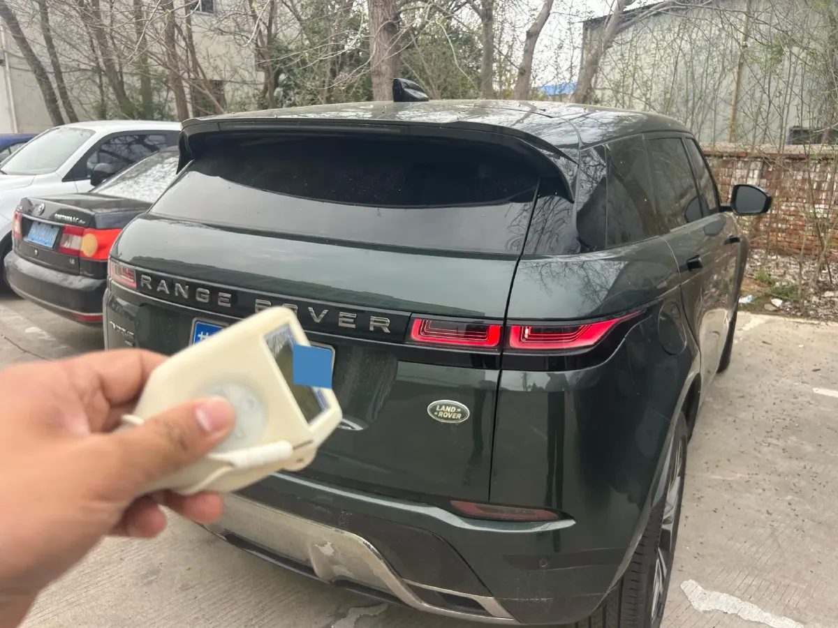 2023 Land Rover Range Rover Evoque 2.0T 249HP L4 9AT,autocango,china used car exporter,china ev exporter,chinese used car exporter,chinese used ev exporter