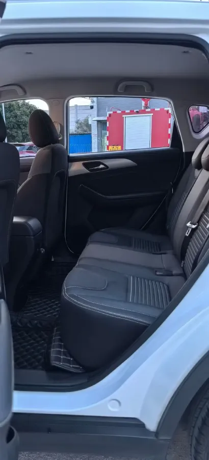 2019 BeiJing Auto X3 1.5T 150HP L4 CVT,autocango,china used car exporter,china ev exporter,chinese used car exporter,chinese used ev exporter